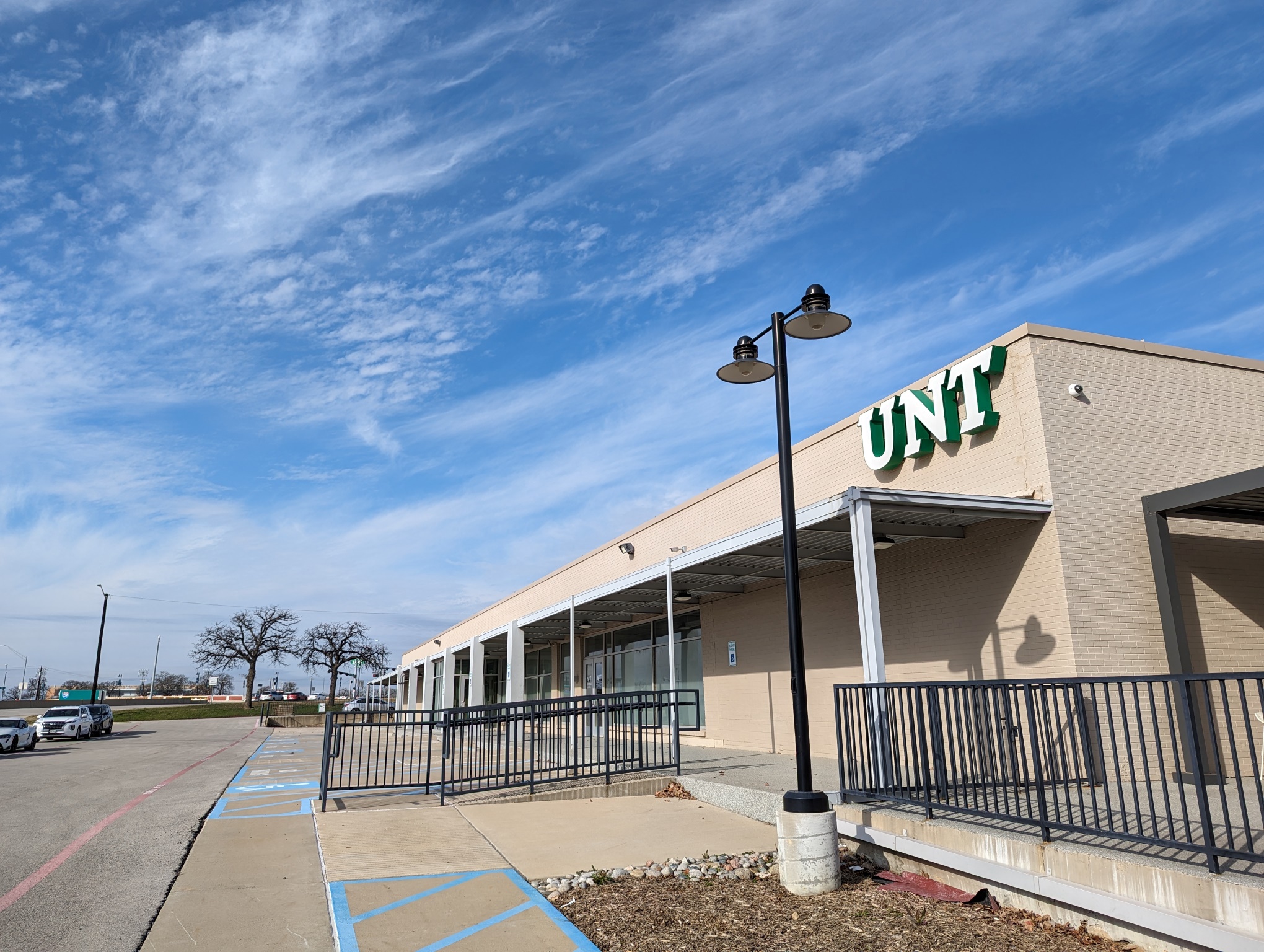 UNT Support & Services Building